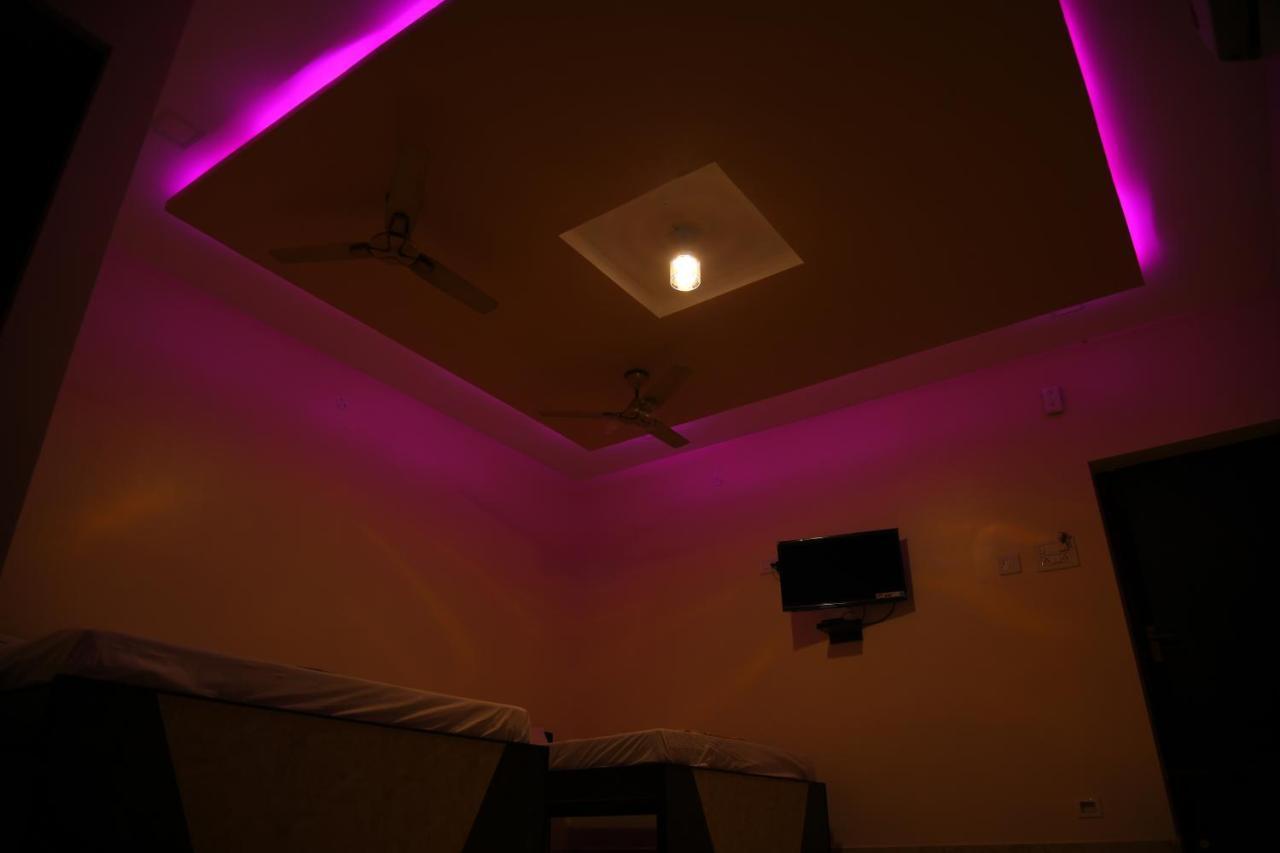 Sivamurugan Residency Bhavani Exteriör bild